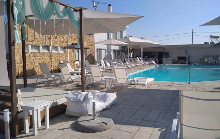 Marzi Beach And Bungalows Hotell Kokkónion Exteriör bild