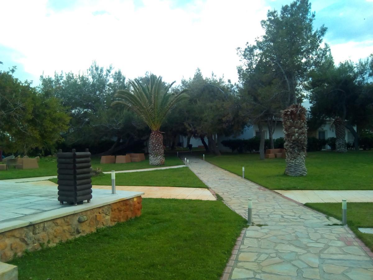 Marzi Beach And Bungalows Hotell Kokkónion Exteriör bild